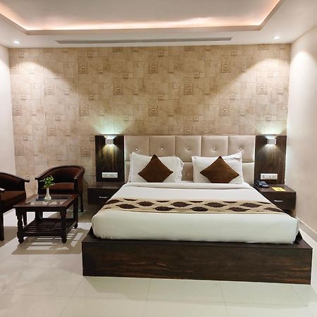 Pinnacle By Click Hotels, Lucknow Dış mekan fotoğraf