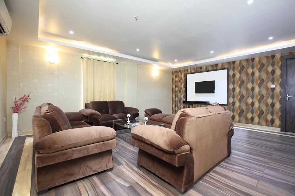 Pinnacle By Click Hotels, Lucknow Dış mekan fotoğraf