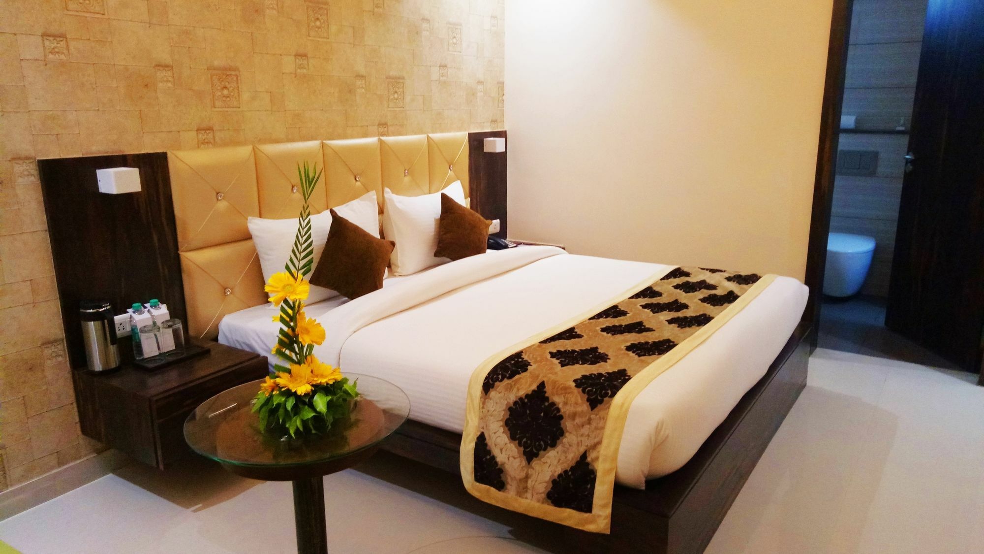 Pinnacle By Click Hotels, Lucknow Dış mekan fotoğraf