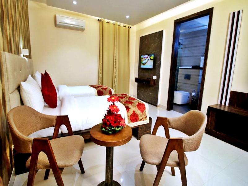 Pinnacle By Click Hotels, Lucknow Dış mekan fotoğraf