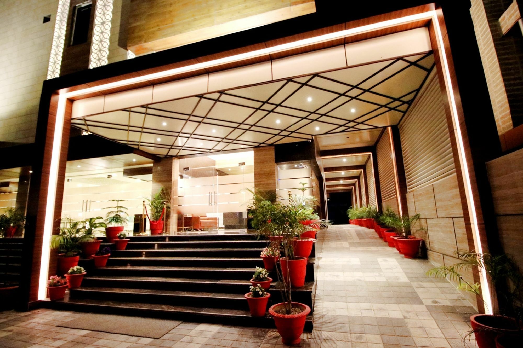 Pinnacle By Click Hotels, Lucknow Dış mekan fotoğraf