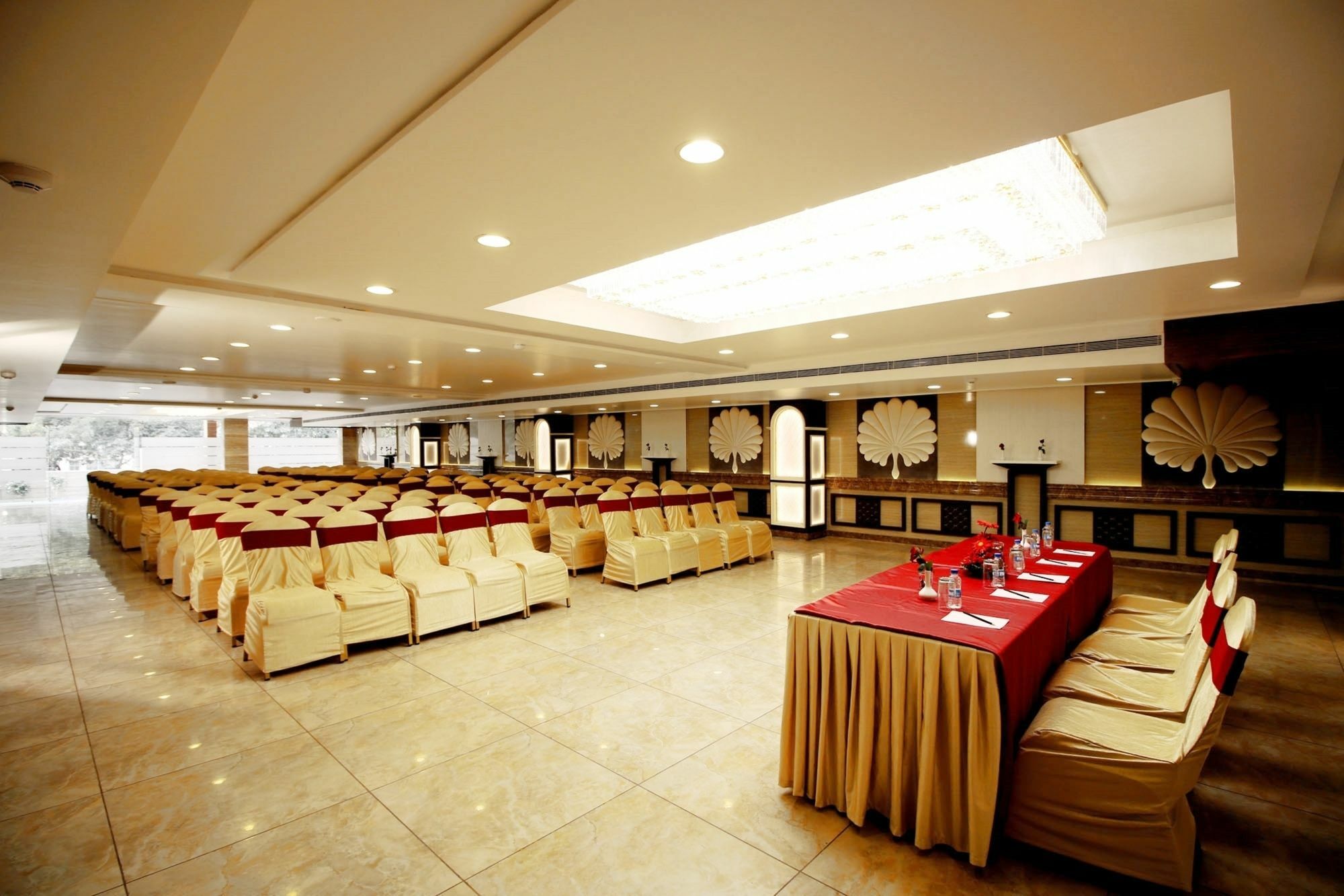 Pinnacle By Click Hotels, Lucknow Dış mekan fotoğraf