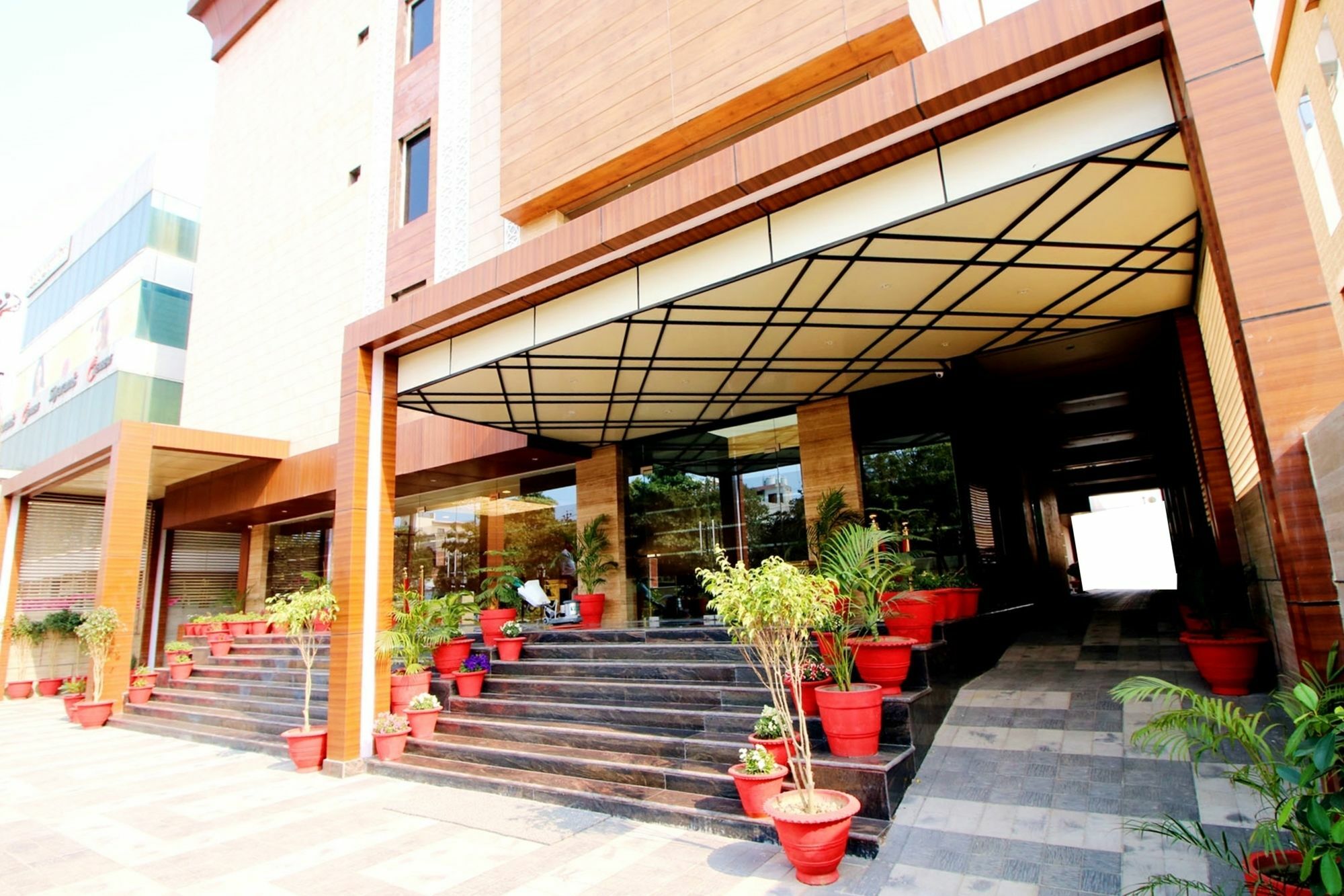Pinnacle By Click Hotels, Lucknow Dış mekan fotoğraf