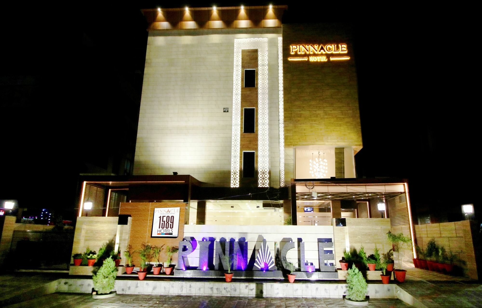 Pinnacle By Click Hotels, Lucknow Dış mekan fotoğraf